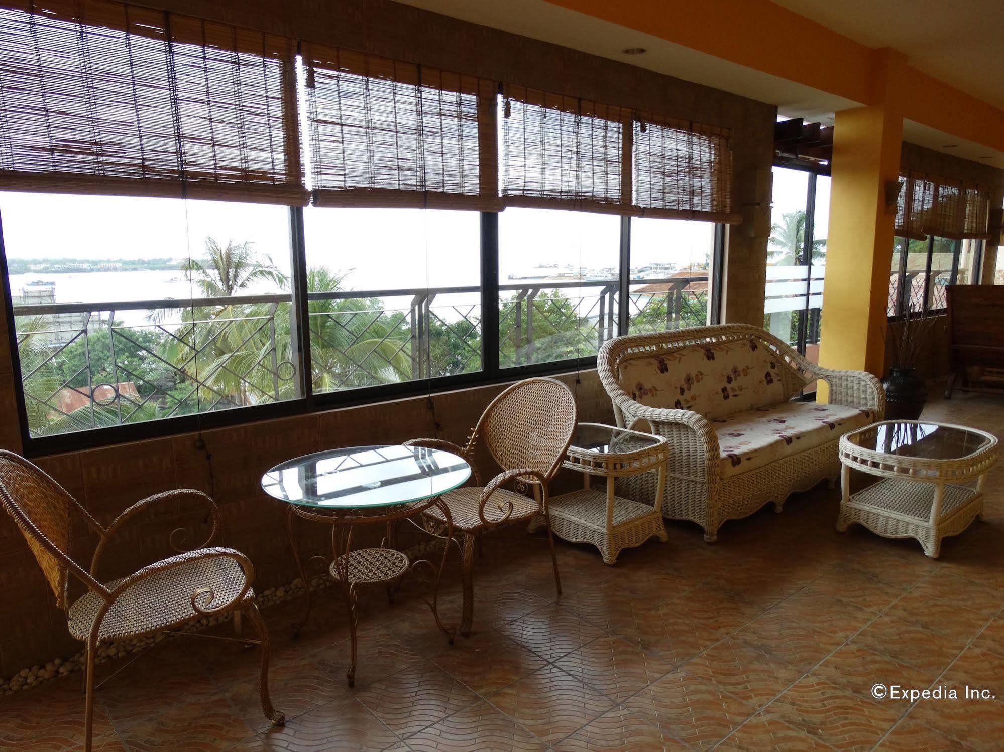 Sun Avenue Tourist Inn & Cafe Tagbilaran City Exterior photo